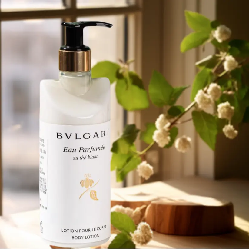 BVLGARI [Поставка для отеля без упаковки] лосьон для тела Mingzhen White Tea увлажняющий 300ml подарок на день учителя — фото 2