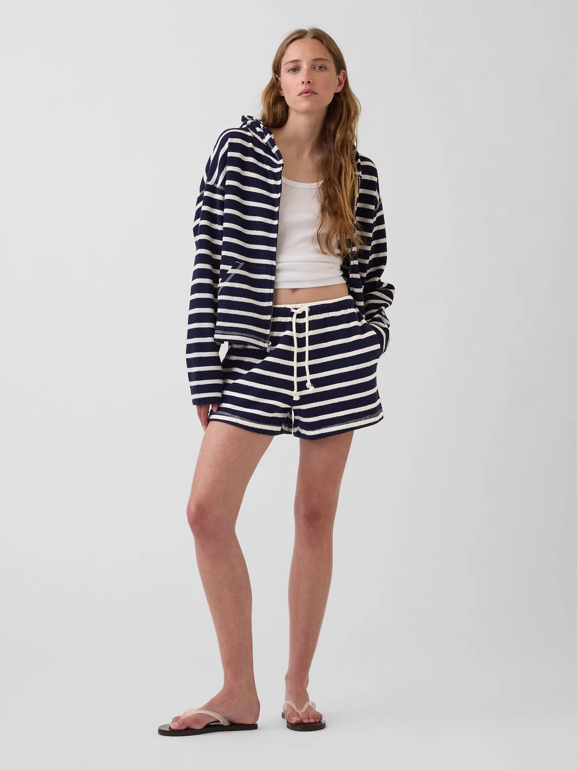 Шорты повседневные Towel Terry Relaxed Easy Shorts Gap, темно-синий — фото 4