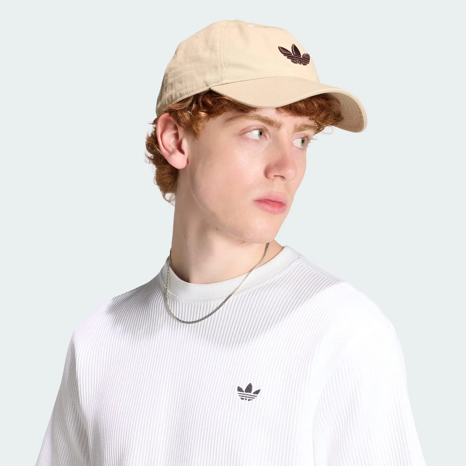 Футболка Adidas Originals Trefoil Essentials белого цвета — фото 4