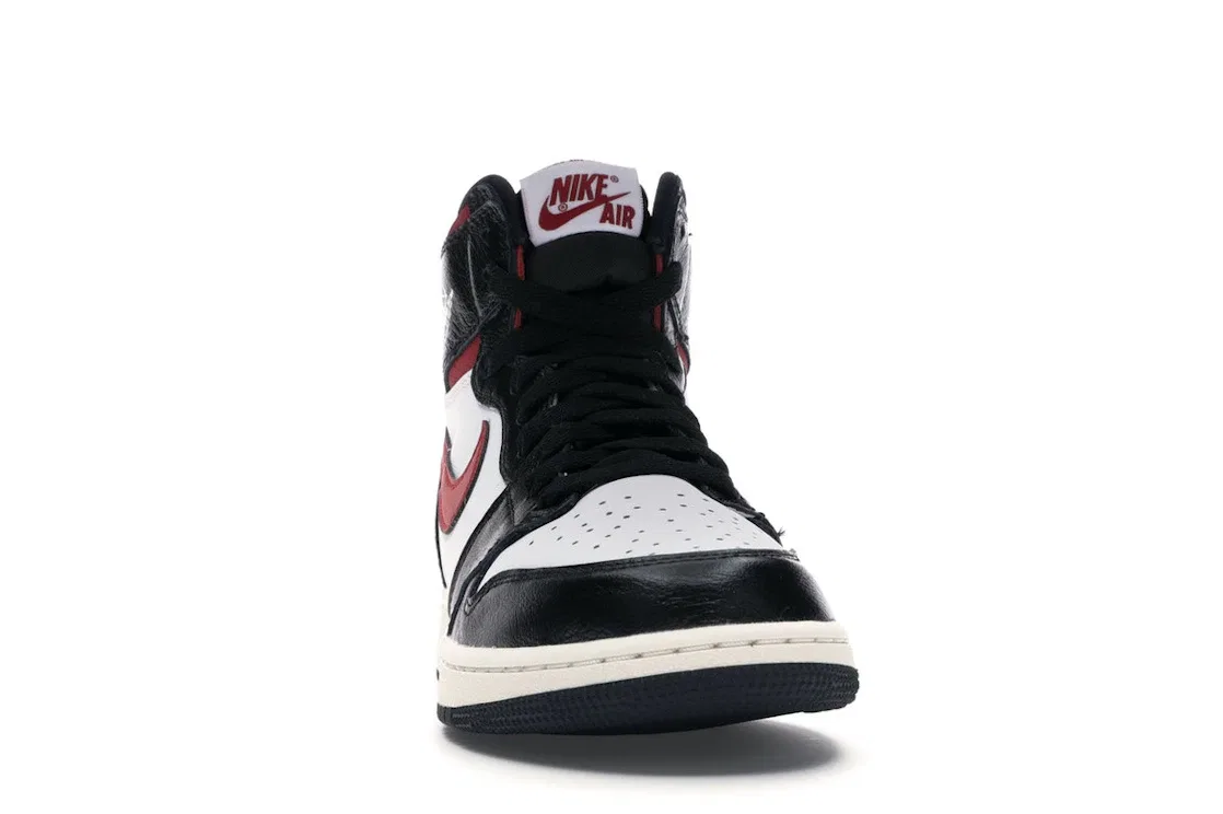 Детские кроссовки Lifestyle с высоким верхом Jordan 1 Retro High Jordan, Black/Gym Red-White-Sail — фото 2