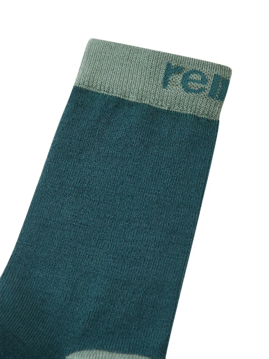Спортивные носки Reima Athletic Socks 'Parit' светло-зеленого и темно-зеленого цвета — фото 2