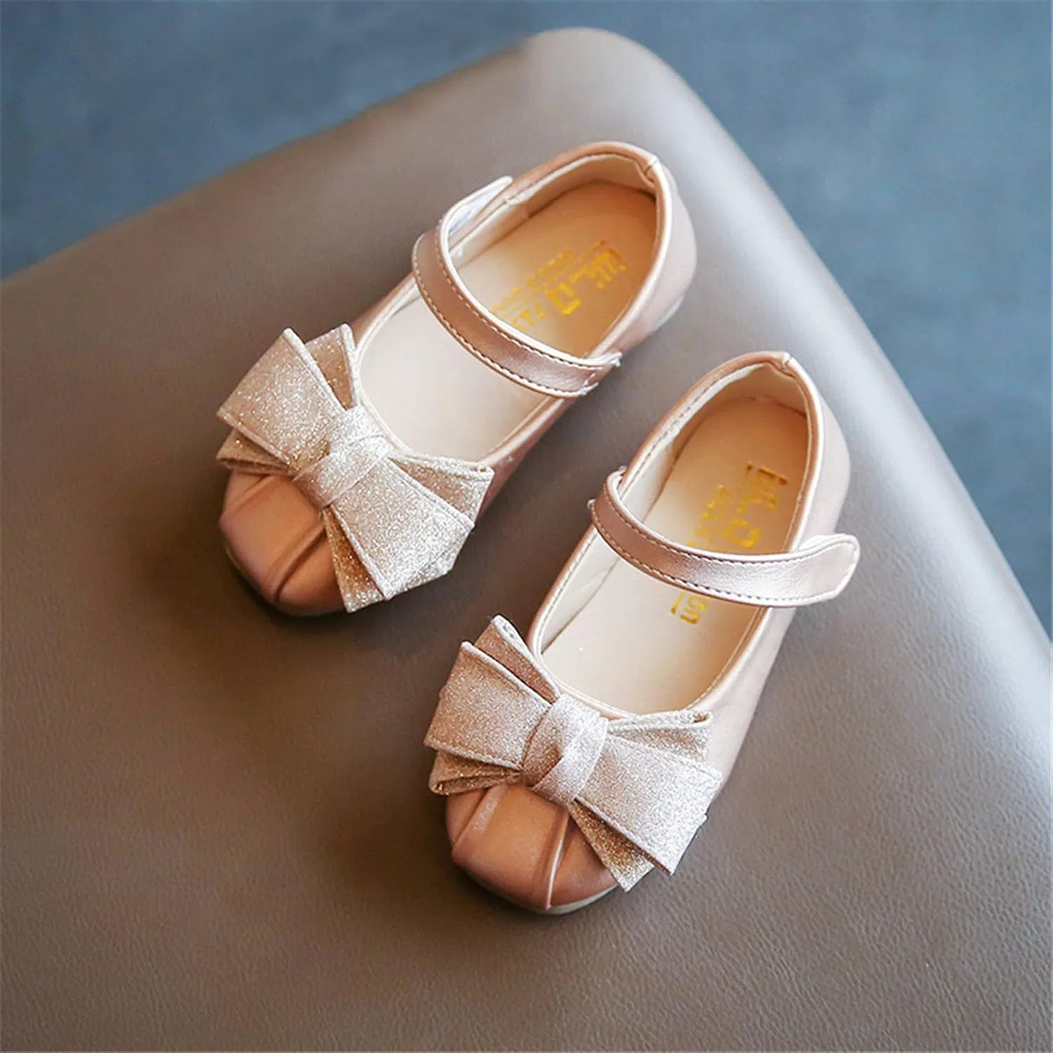 Детские туфли Мэри Джейн с бантом для девочек Stunner, Bow Gold — фото 3