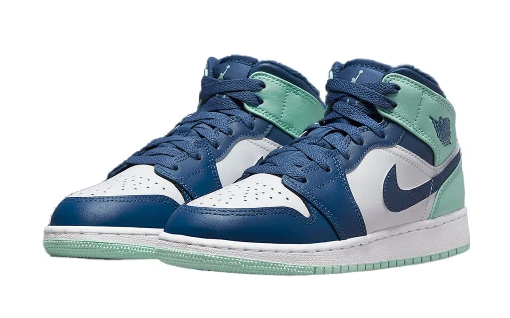 Мужская футболка с принтом Air Jordan 1 Mid Shoes NIKE, Mystic Navy Mint Foam White — фото 3