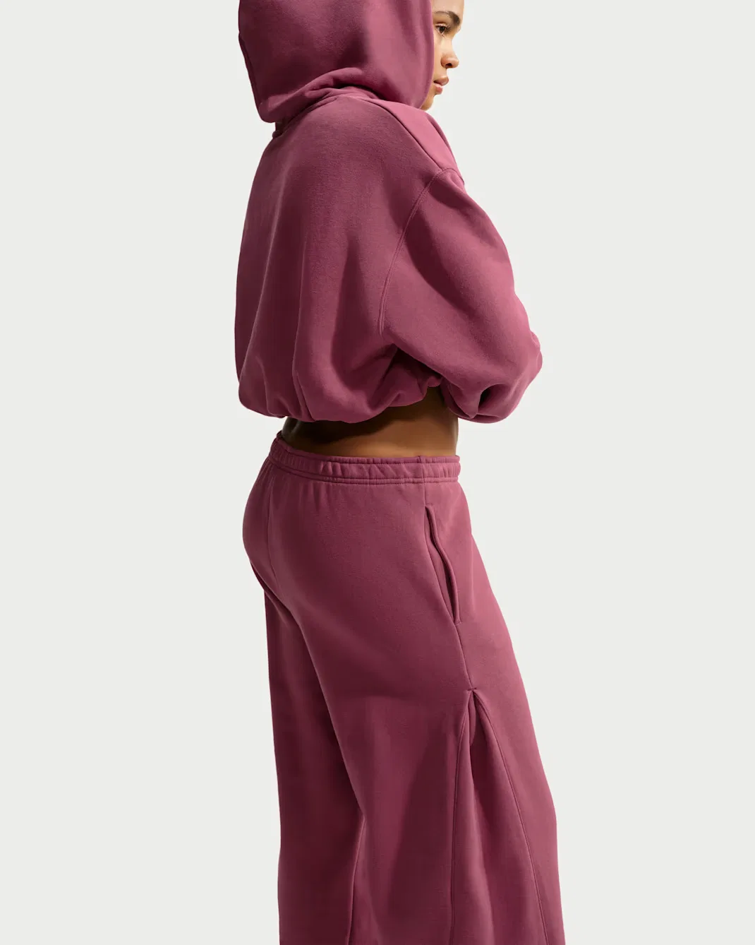 Женские свободные плиссированные брюки на кнопках Nike Studio Fleece Medium Weight, Pink Smoke/Sail — фото 3