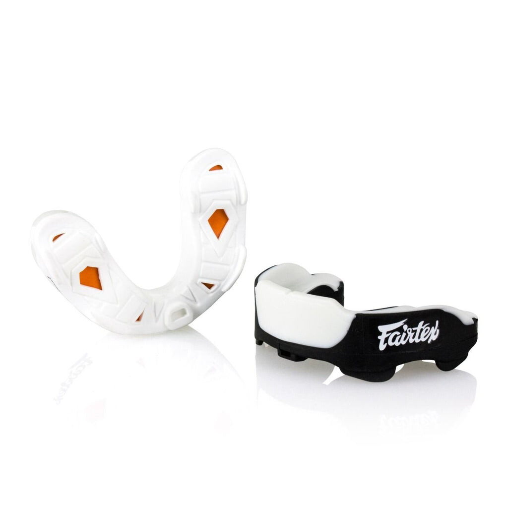 

Капа для тайского бокса Fairtex MG3, черный