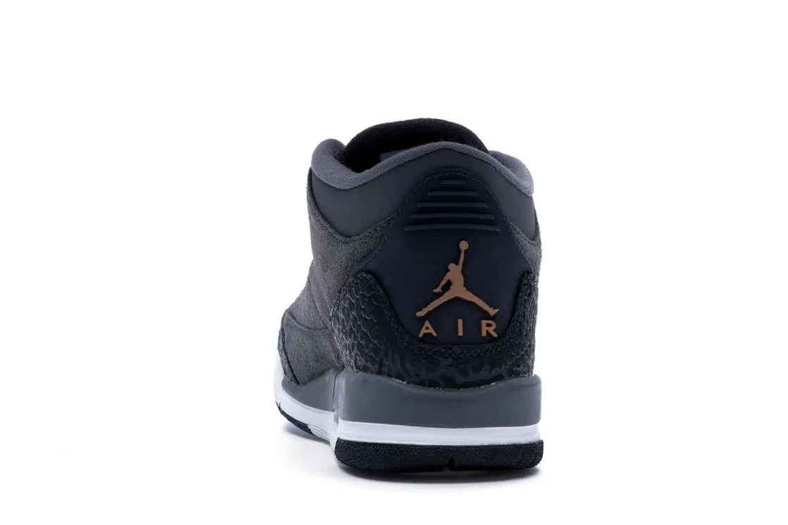 Детские кроссовки для девочек с замшевым верхом Jordan 3 Retro Jordan, Anthracite/Metallic Red Bronze-White-Dark Grey — фото 4