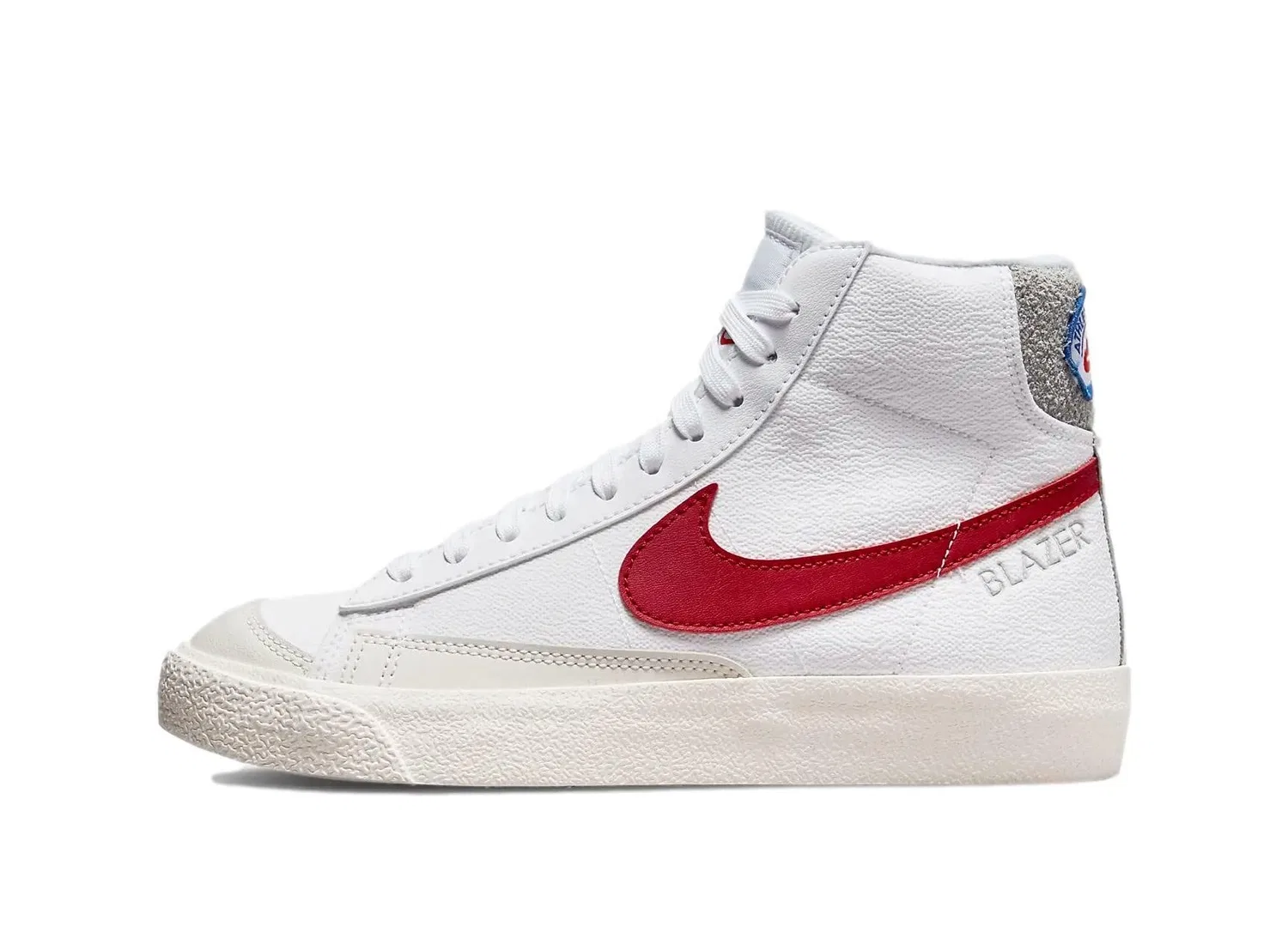 Детские кроссовки для мальчиков с вентилируемой подошвой '77 Mid Blazer NIKE, Gym Red Smoke Grey — фото 3