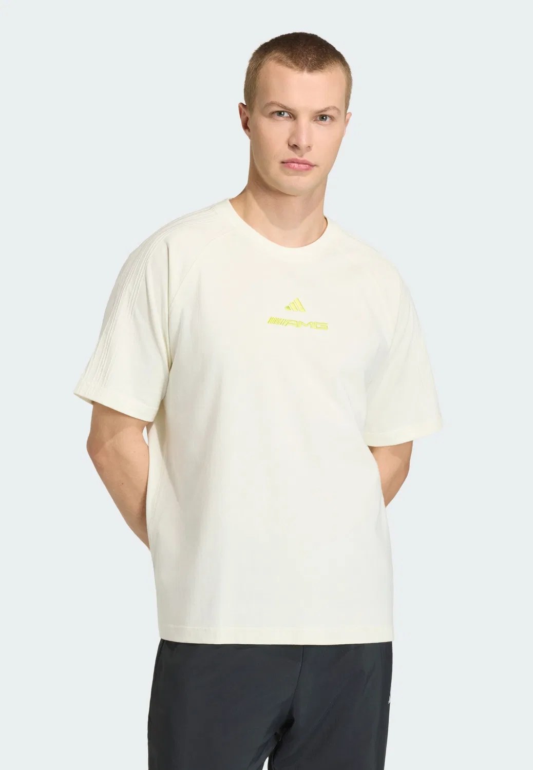 Спортивная футболка Adidas Performance Shirt Amg белого цвета — фото 2