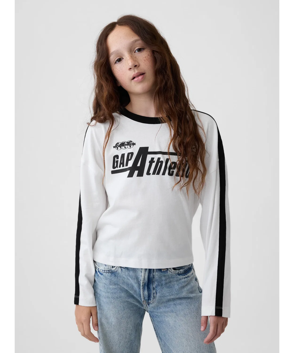 Детская футболка с длинным рукавомGAP Athletic Oversize Off White