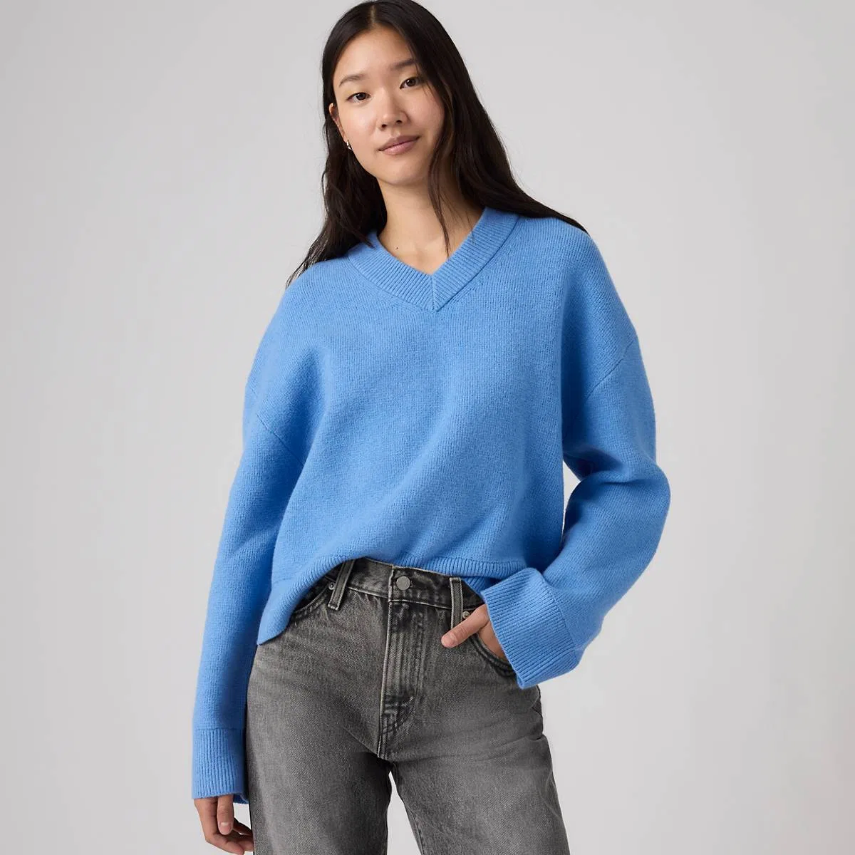Очень мягкий свитер с V-образным вырезом Levi's, Parisian Blue - Blue