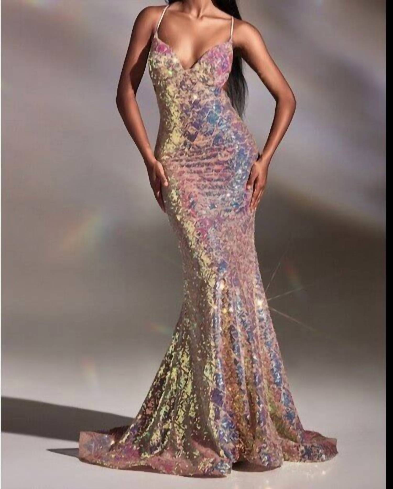 

Платье Chloe в перламутрово-розовом оттенке 17 Young Dress