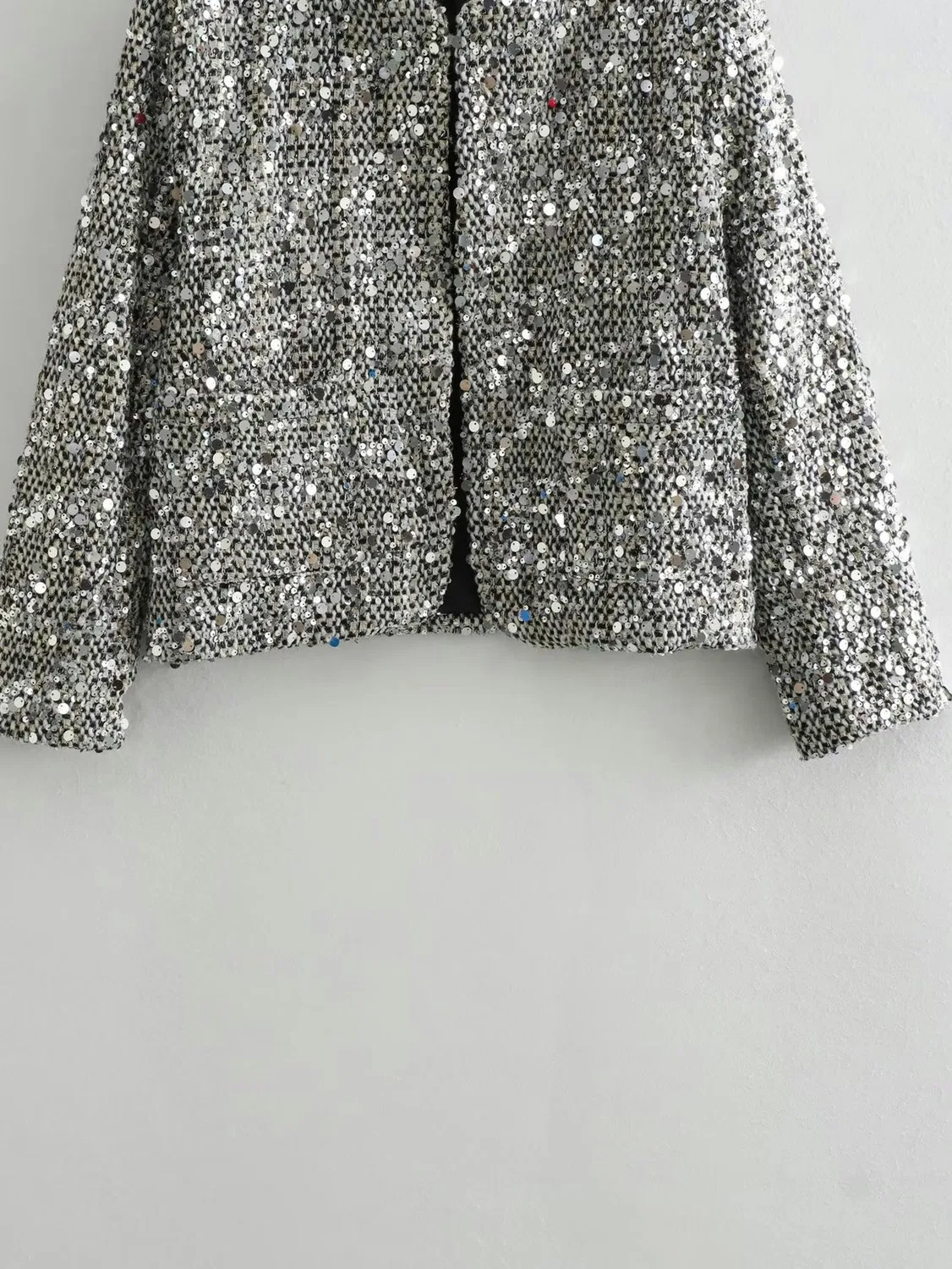 Женская куртка с пайетками Spring Jacket, Color Photo — фото 3