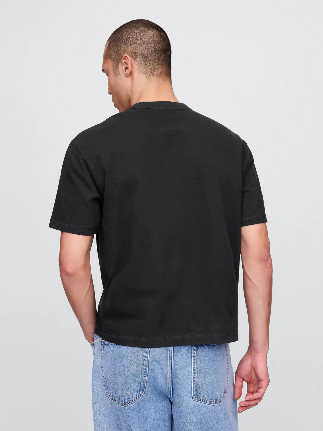 Футболка свободного кроя Gap Heavyweight Boxy, черный — фото 2