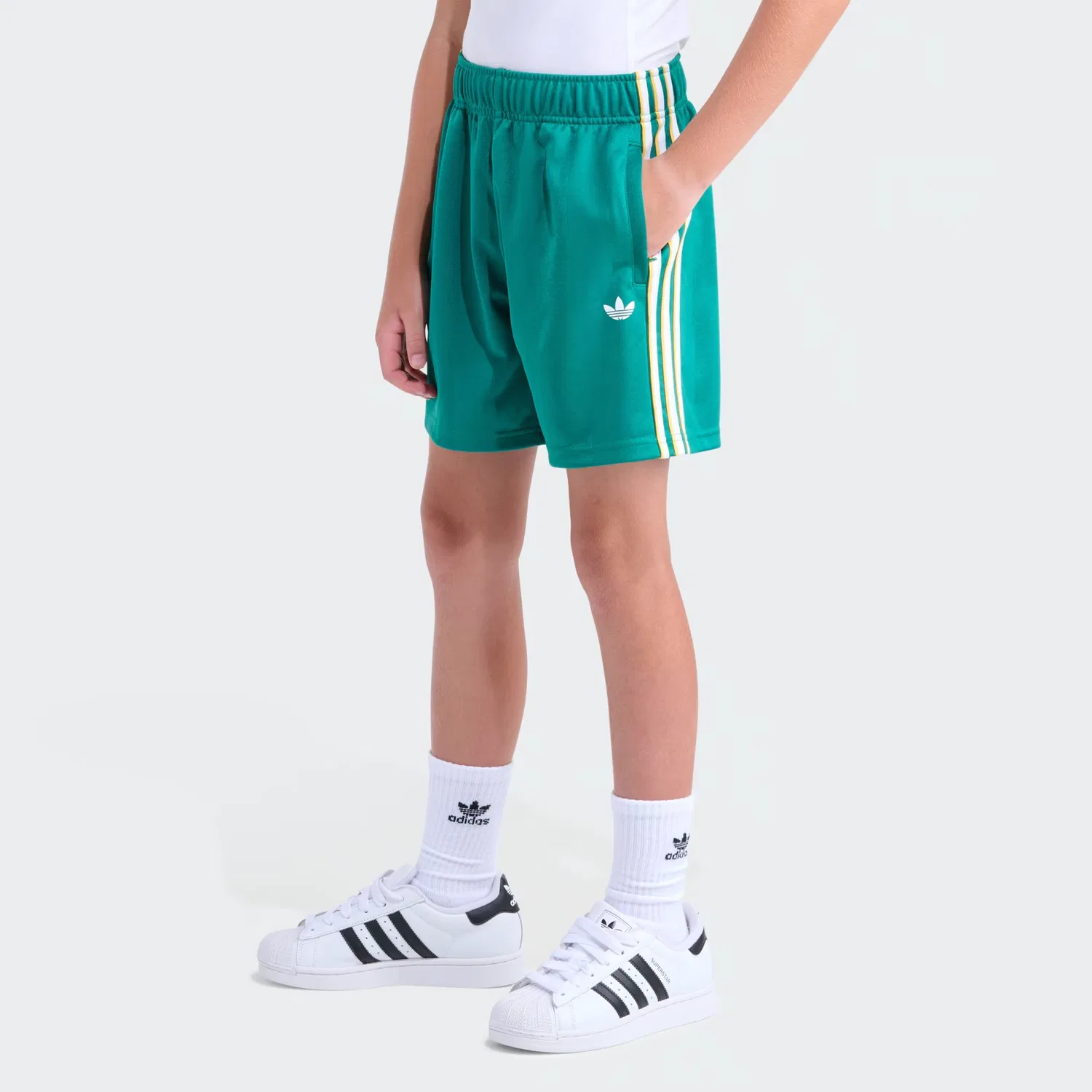 Детские спортивные шорты с кулиской Archieve Soccer Adidas Originals, зеленый — фото 3