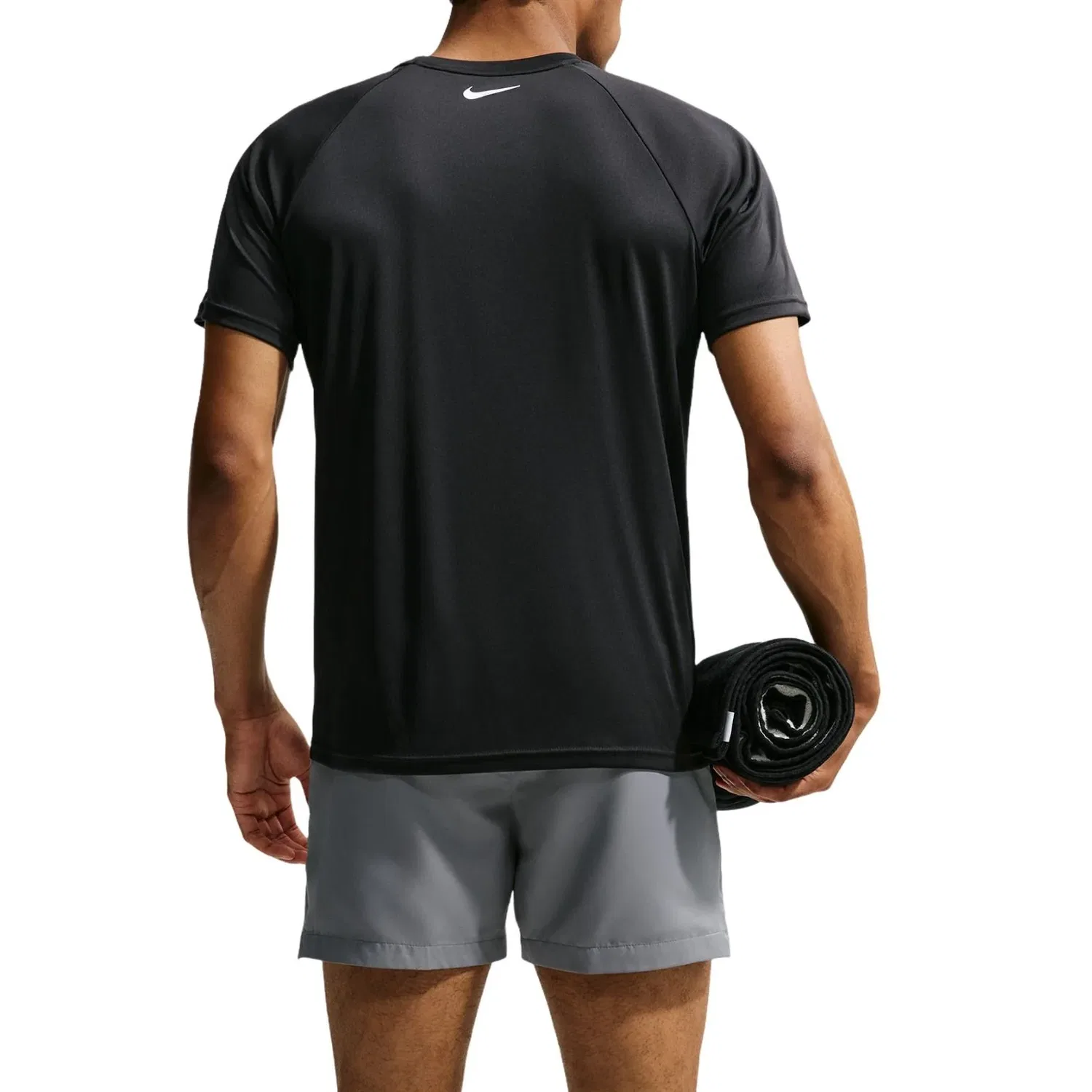Мужская футболка Swim Hydroguard Dri-FIT UV T-Shirt 'Black' Nike, черный — фото 2
