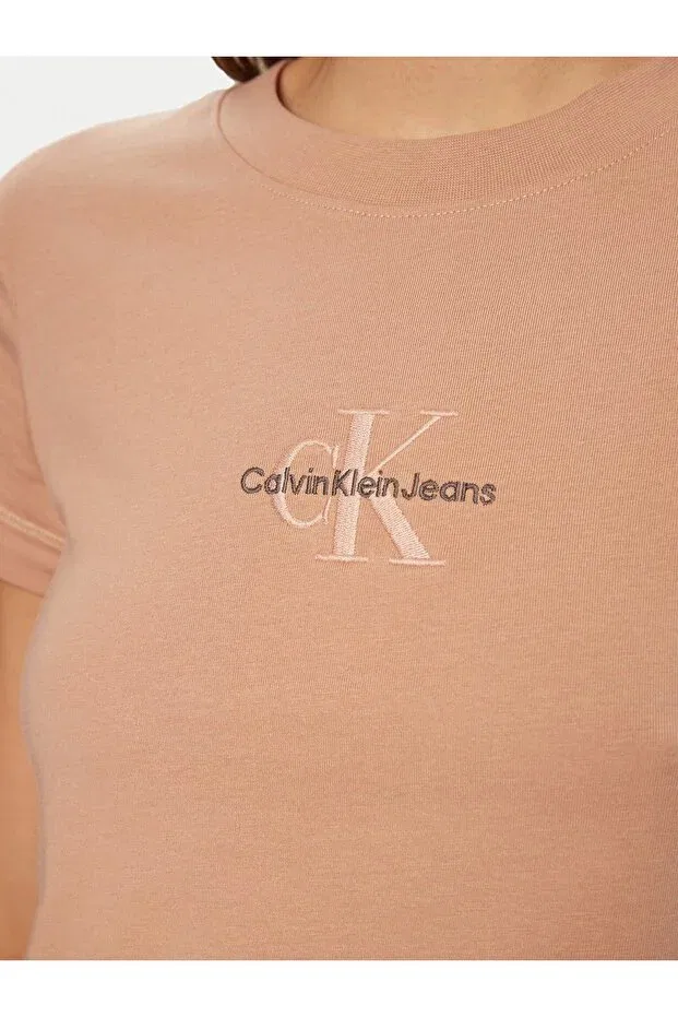 Женская футболка с коротким рукавом Calvin Klein, Tuscany — фото 4