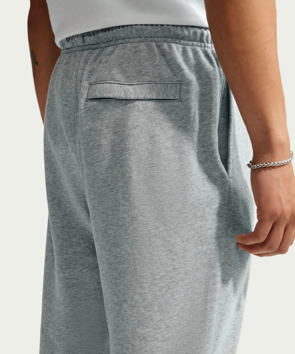 Мужские спортивные штаны Nike Club French Terry Joggers, Dark Grey Heather — фото 4