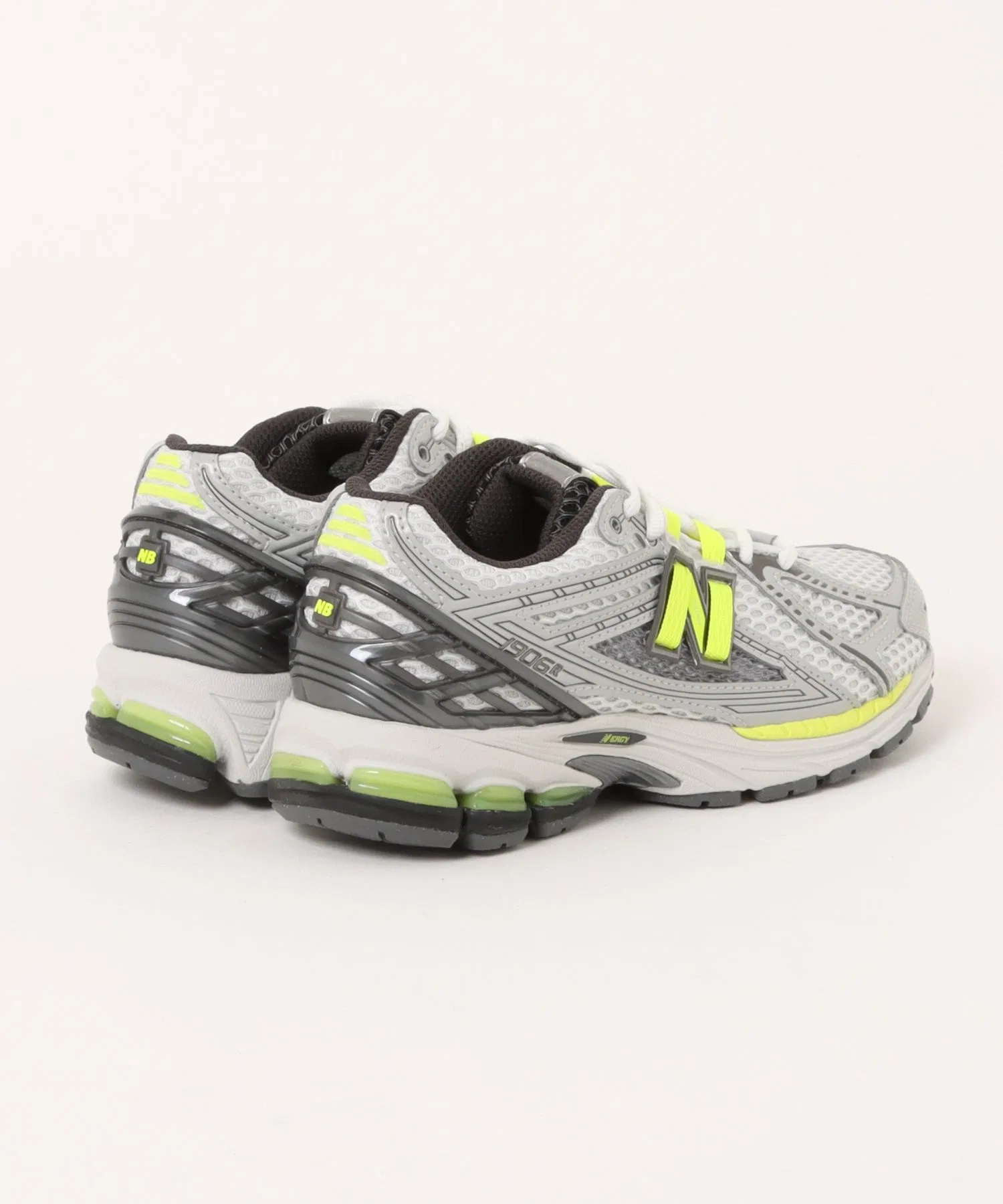 Мужские кроссовки из искусственной кожи New Balance U1906 52H серебристые — фото 2