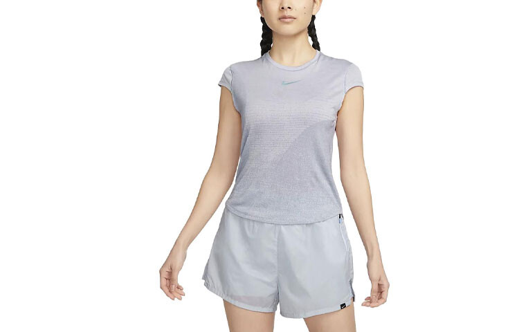 

Футболка женская Oxygen Violet Nike