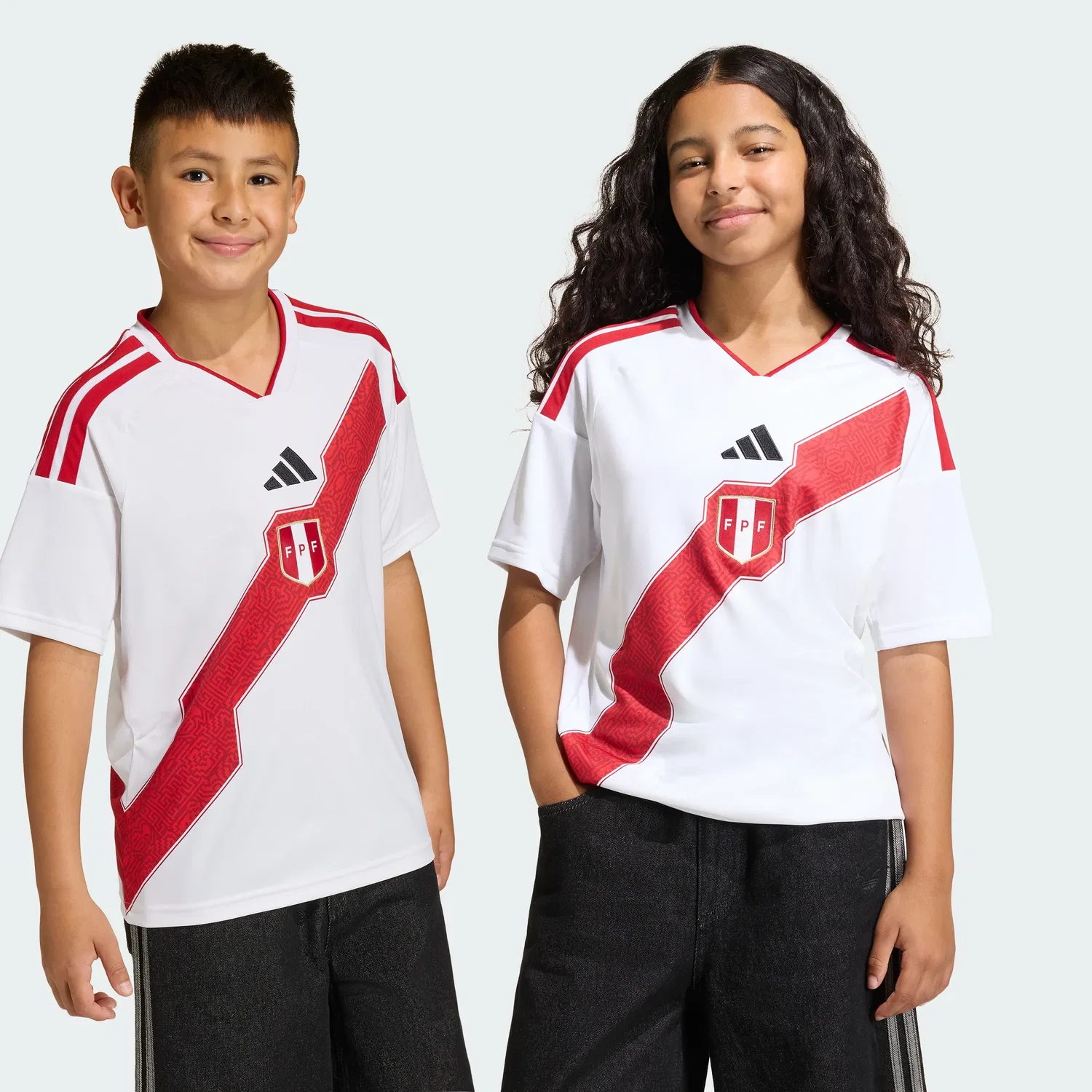 Детская домашняя футболка adidas Peru 26, белый