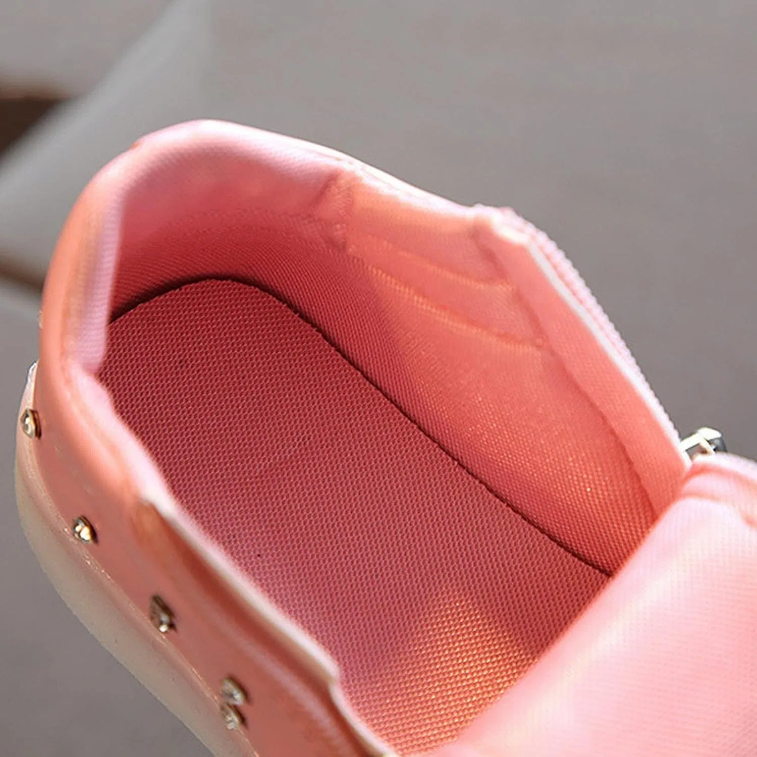 Детские ботинки для девочек с подсветкой и стразоми, Pink — фото 3