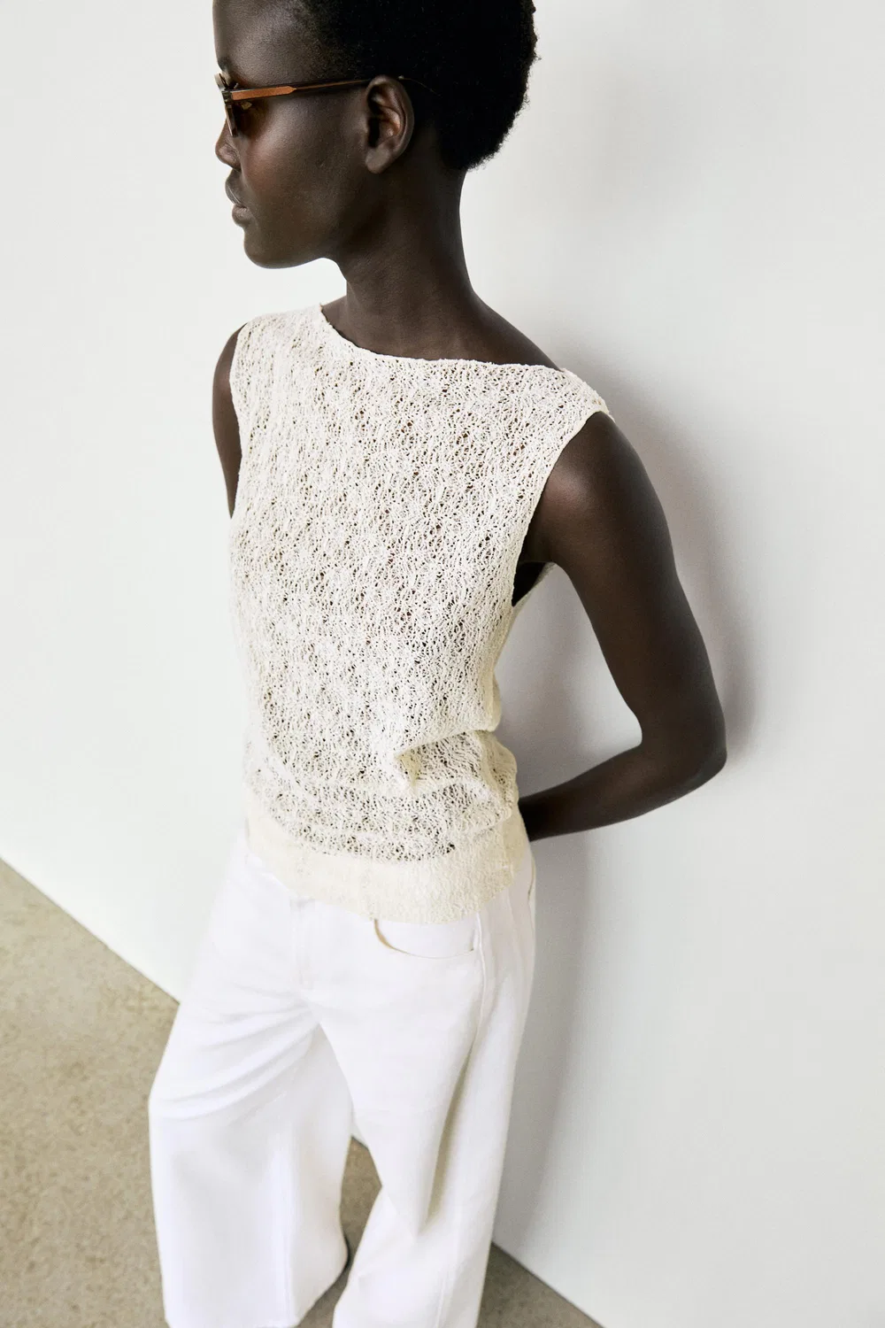 Топ Massimo Dutti Sleeveless Open-Knit, кремовый — фото 3