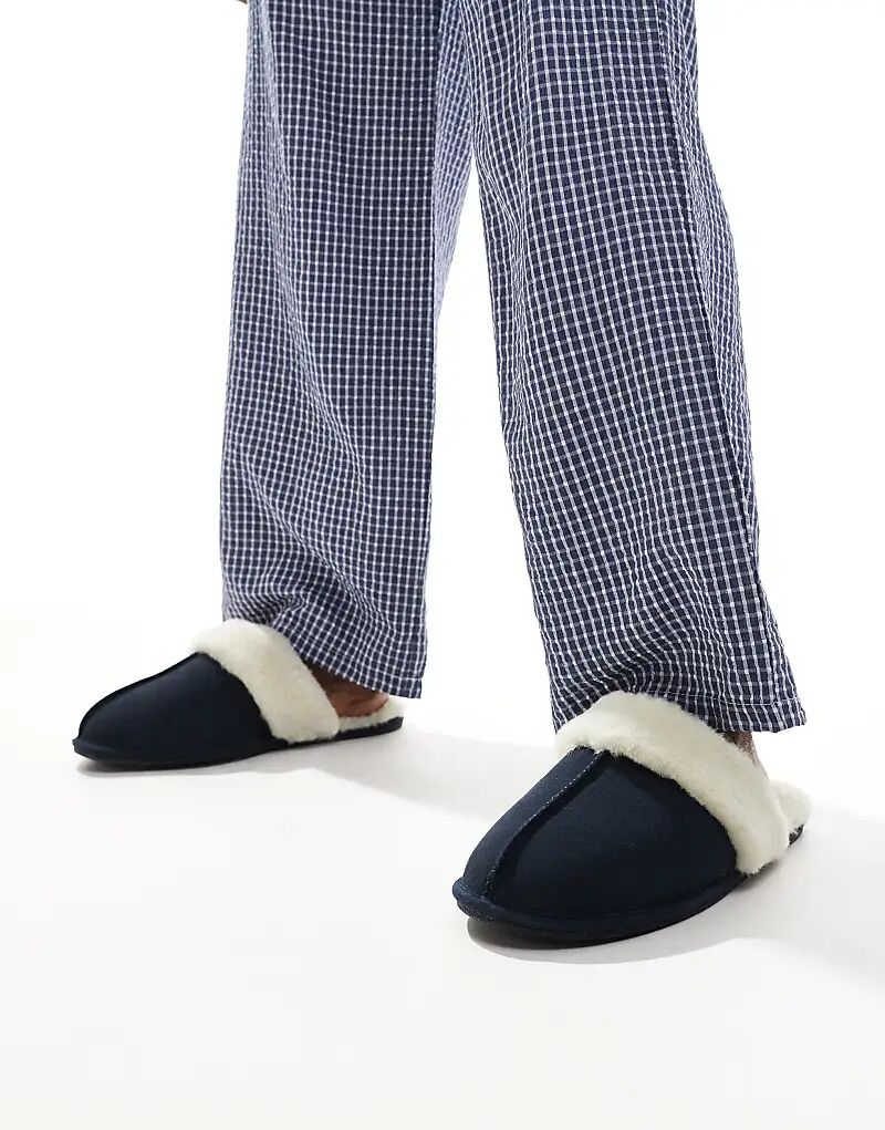

Туфли-мюли из темно-синей замши с подкладкой из искусственной овчины ASOS DESIGN