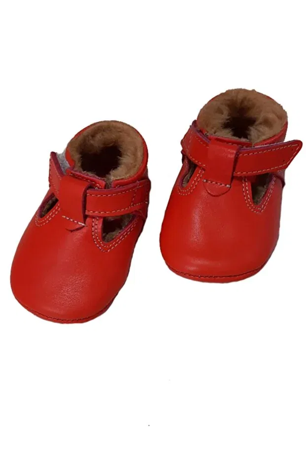 Детские ботиночки для новорожденных с меховым воротником First step furry baby booties Kapar, Red — фото 2