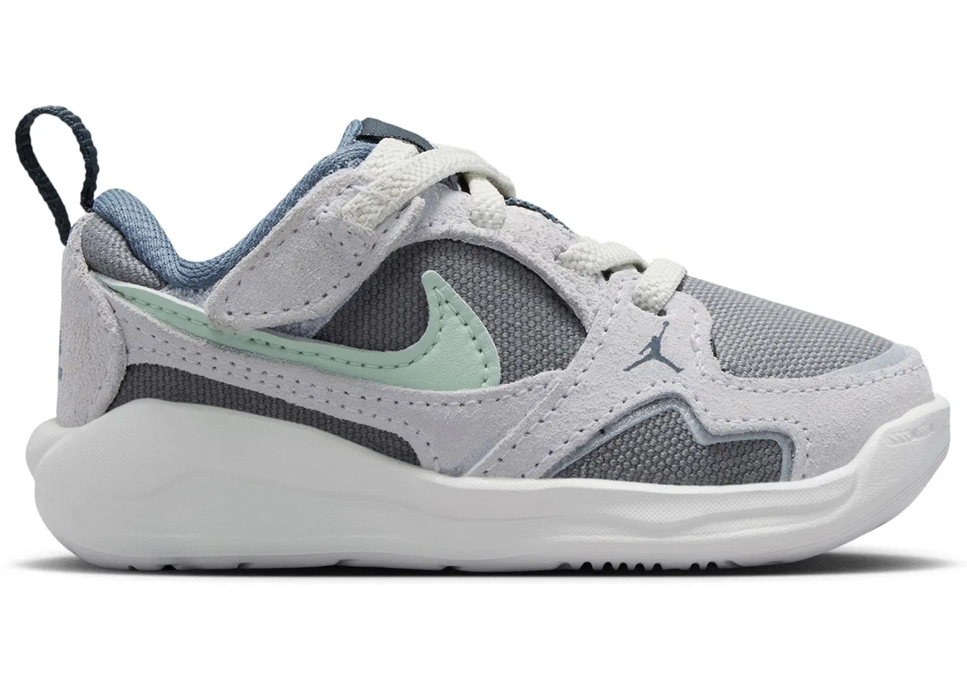 Детские кроссовки Lifestyle Jordan CMFT Era, Cool Grey/Iris Whisper/Anthracite/Jade Aura