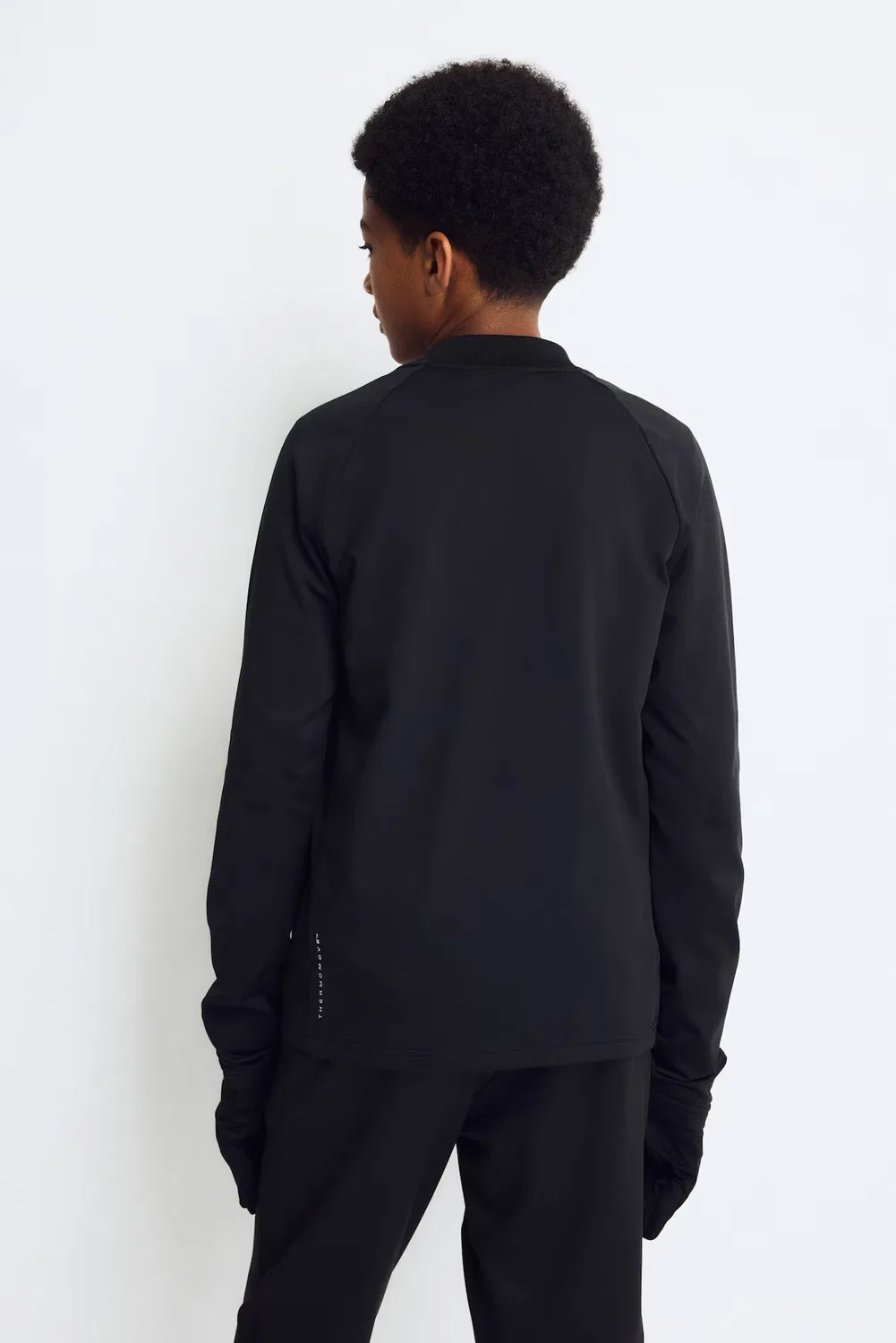 Утепленная гибридная куртка для футбола с технологией ThermoMove H&M, Schwarz — фото 3
