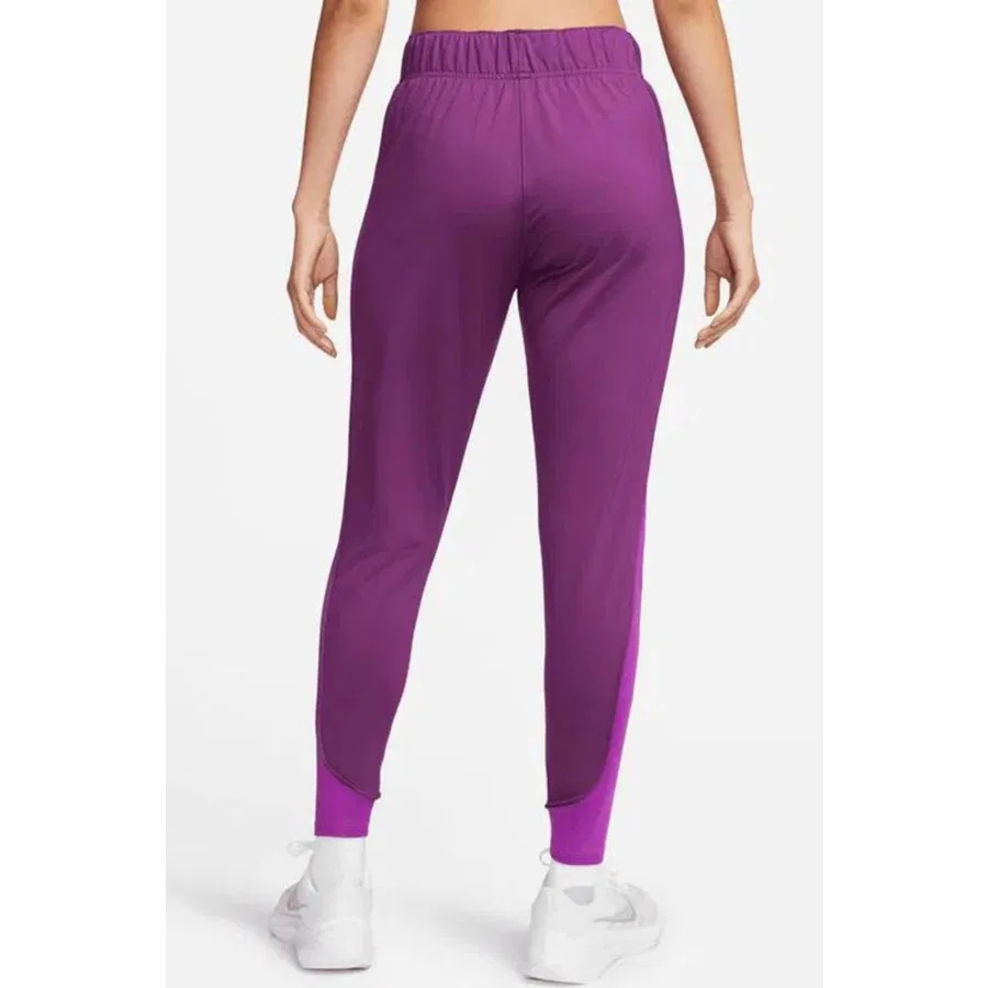 Спортивные брюки Nike Therma-FIT Essential с утеплением, женские, цвет Fuchsia — фото 2