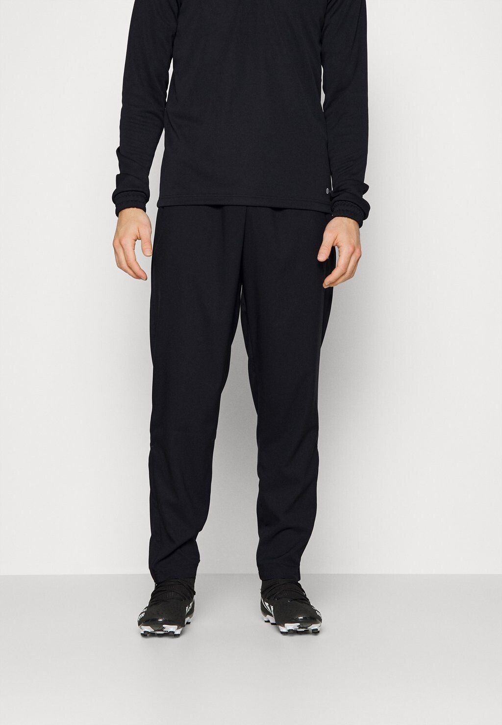 

Спортивные брюки Adidas ENTRADA PRESENTATION PANT, цвет Black