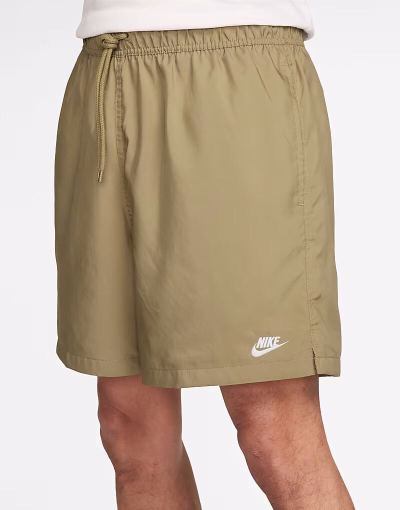 

Шорты Nike Club бежевого цвета