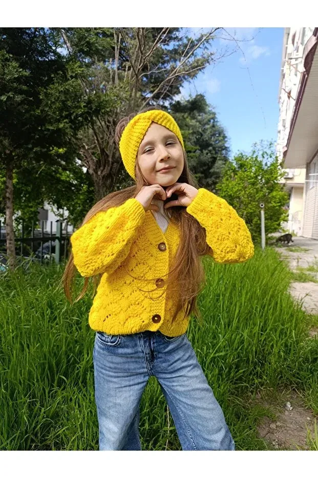 Детский кардиган с V-образным вырезом Hand knitted kids cardigan El Örgüsü Cici Bebe, Yellow — фото 4