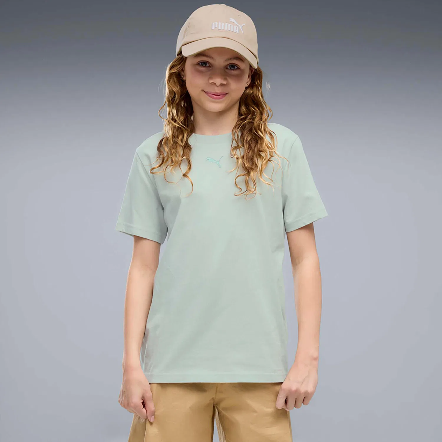 Детская футболка с коротким рукавом Puma Ess Centered Cat Logo Tee G, Grun — фото 2