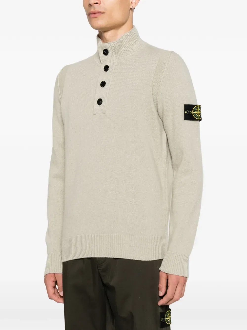 Свитер с длинными рукавами и нашивкой-логотипом Stone Island, бежевый — фото 3