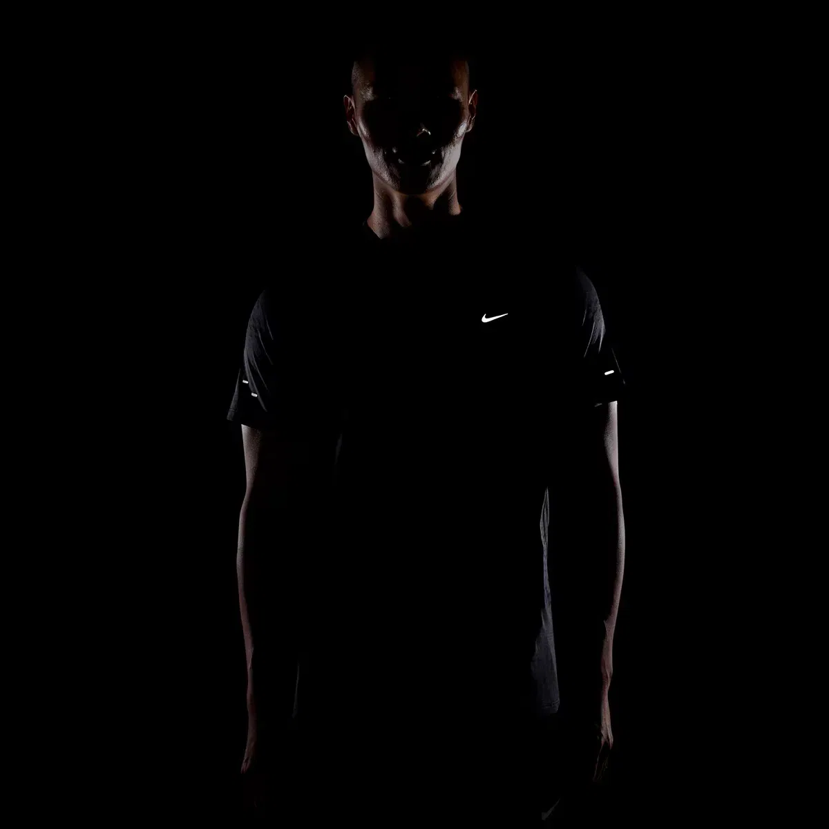 Мужская футболка с принтом Nike Dri-FIT ADV Stride, Gris — фото 4