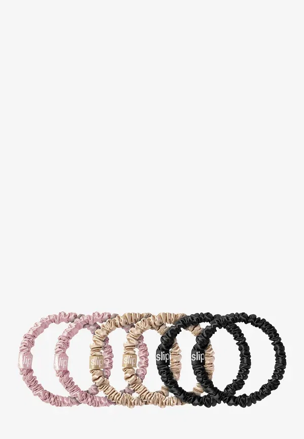 Резинка для волос шелковая Skinny Scrunchie Slip beige 17 г