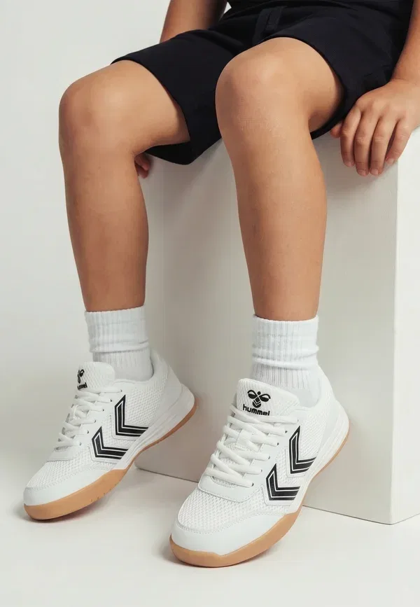 Кроссовки Multiplay Flex LC для тенниса, подходят для различных типов покрытий Hummel, белый/черный