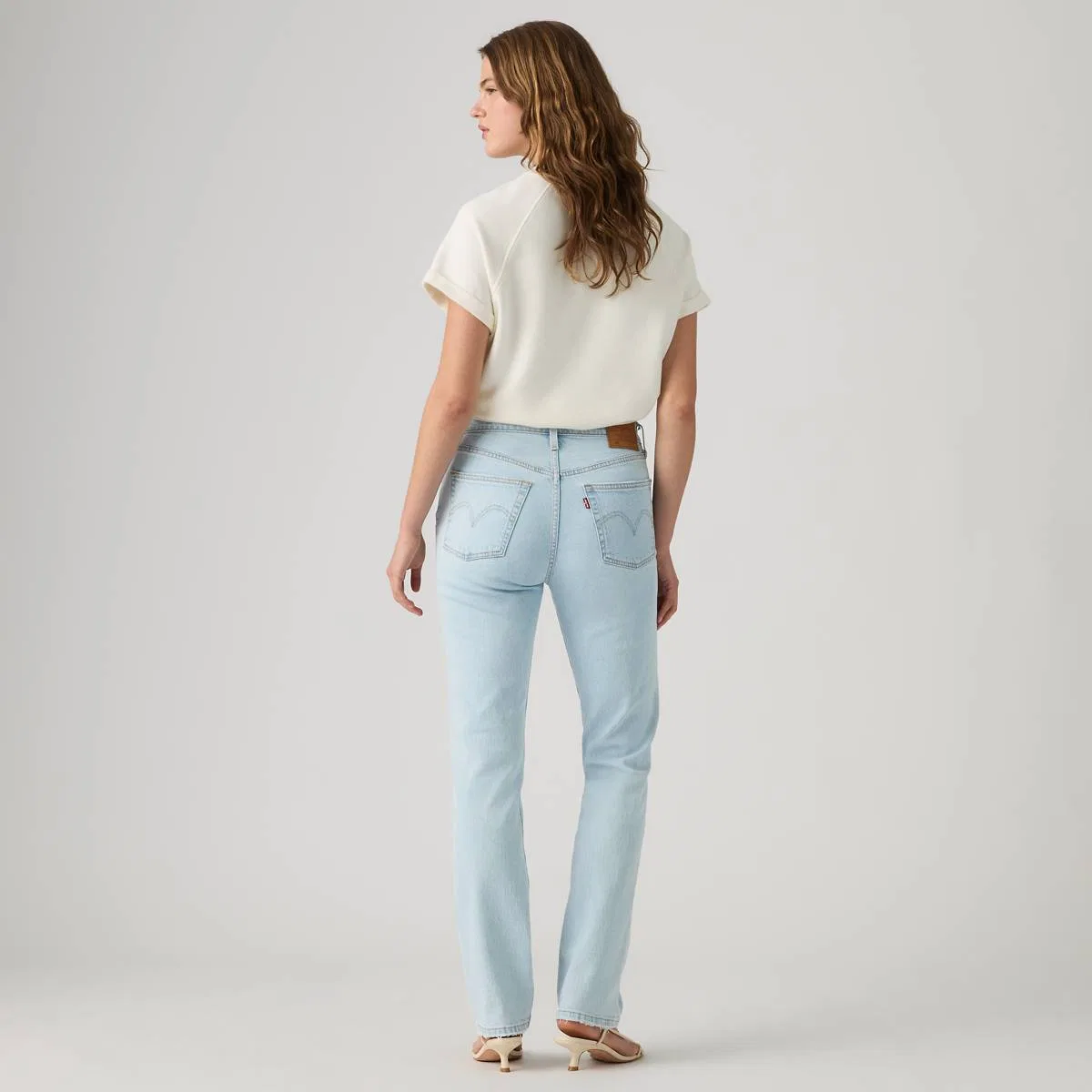 Женские джинсы 501 оригинального кроя Levi's, List Less Ltw - Light Wash — фото 3