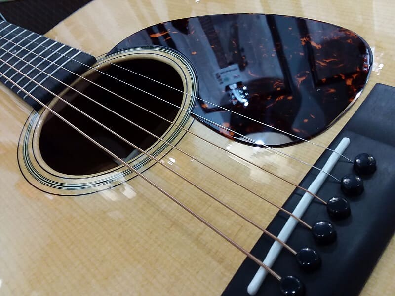 

Martin Standard Series D-18 2022 Натуральный