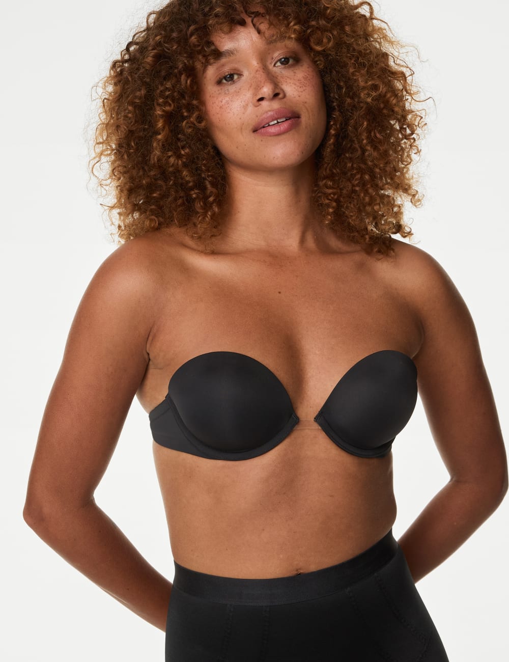 

Бюстгальтер Push Up Multiway на косточках Marks & Spencer, черный