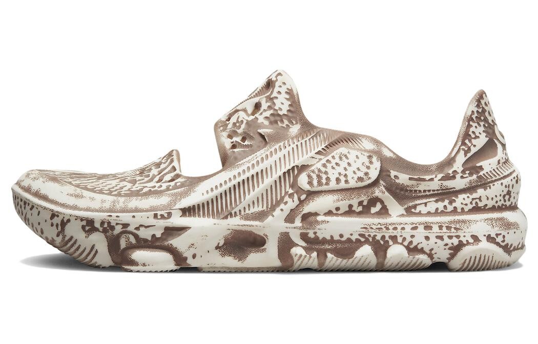 

Слипоны Nike Ispa Universal, коричневый/белый