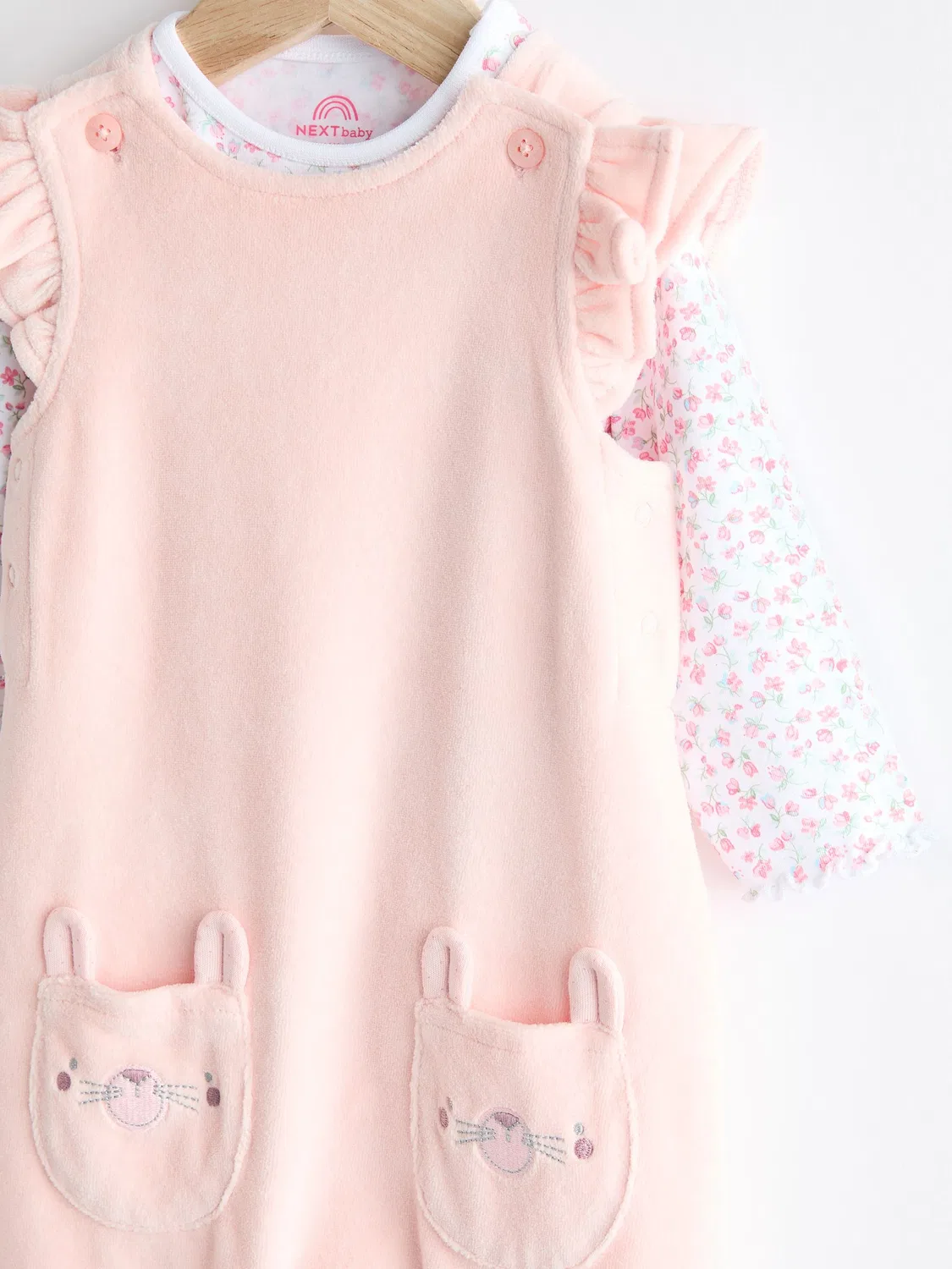 Комплект из вельветовых ползунков и боди, модель Pink Baby Dungarees and Longsleeve Bodysuit Set Next, розовый — фото 4