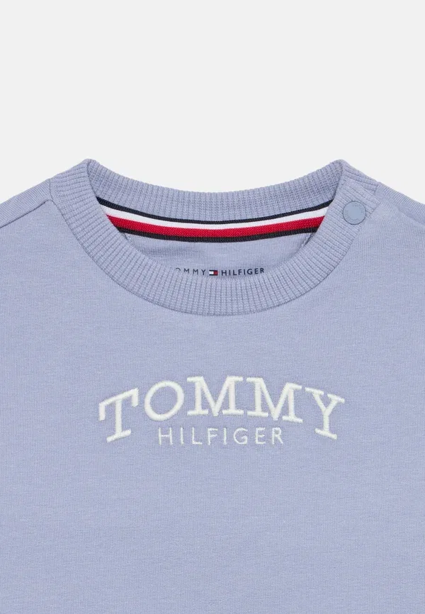 Комплект из свитшота и джоггеров Tommy Hilfiger — фото 4