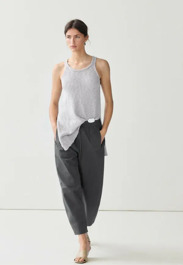 Брюки из хлопка и полиамида, модель Cropped technical barrel fit pants, Massimo Dutti, синий — фото 2