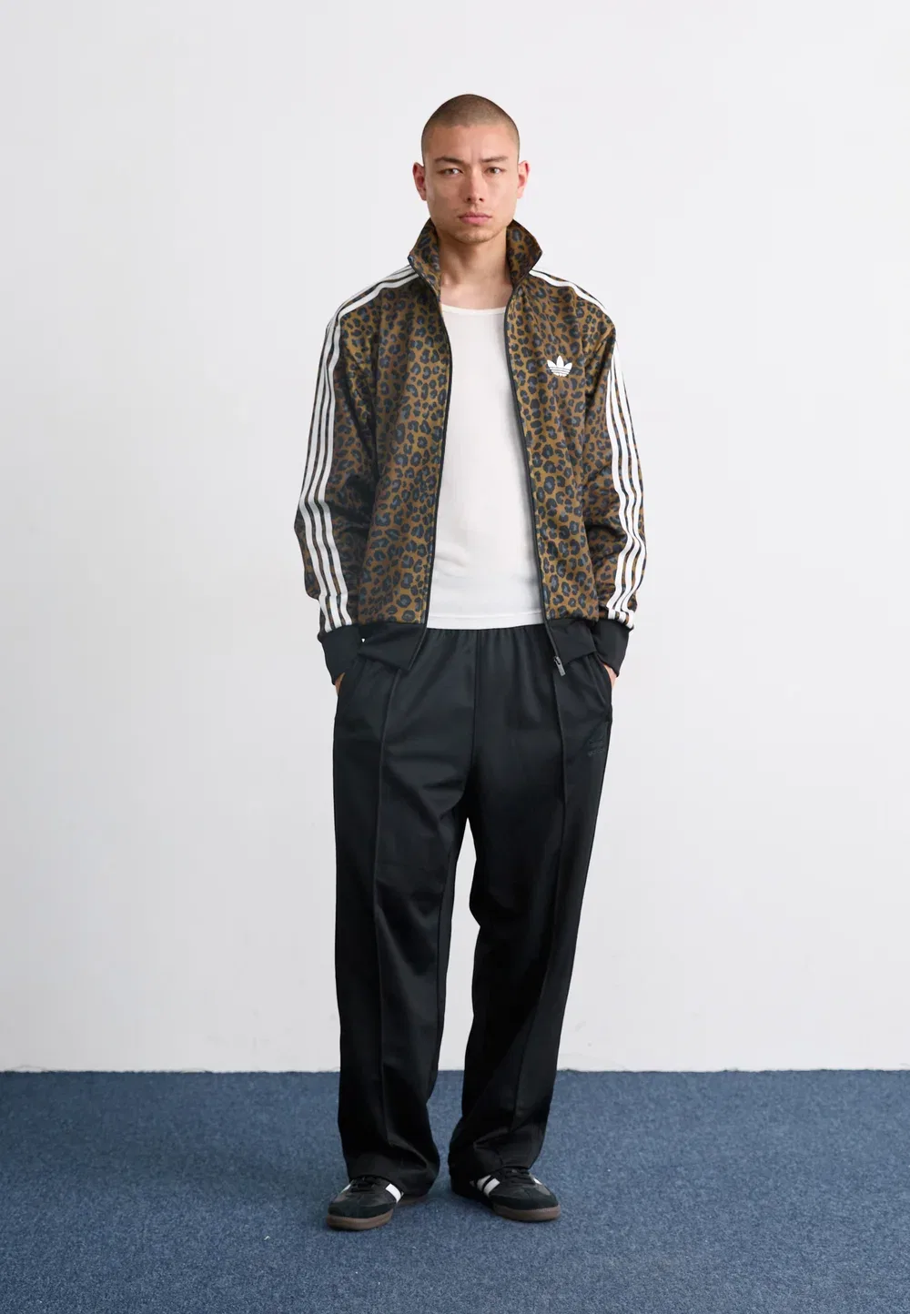Тренировочная куртка Adidas Originals, Bronze Strata — фото 2