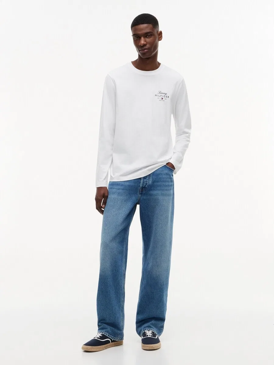 Футболка TOMMY HILFIGER с длинным рукавом и логотипом, белая — фото 4