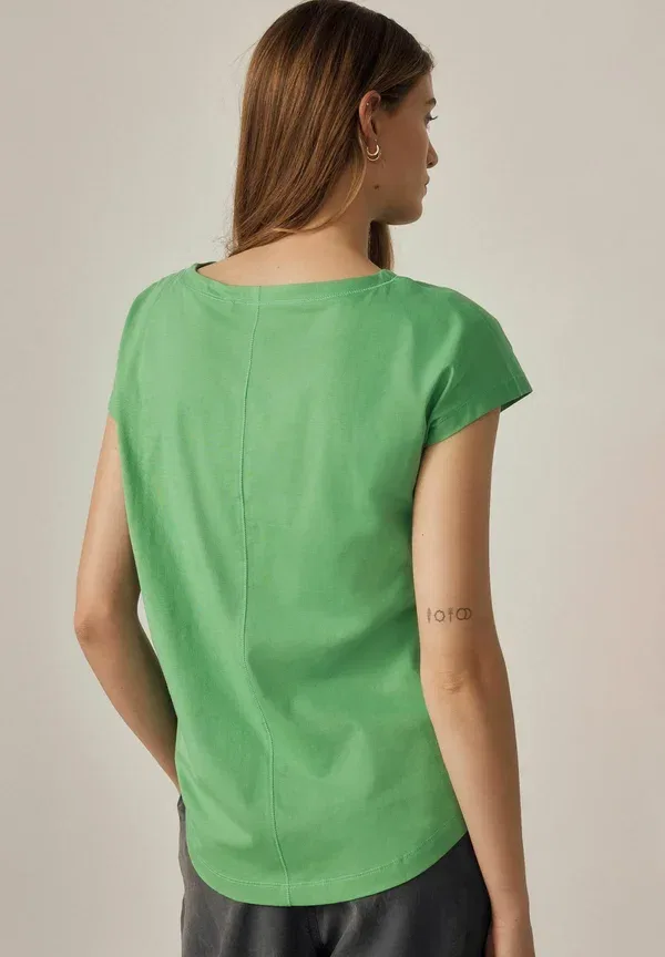 Футболка хлопковая Regular fit - grown on cap sleeve t-shirt Next, green, зеленый — фото 2