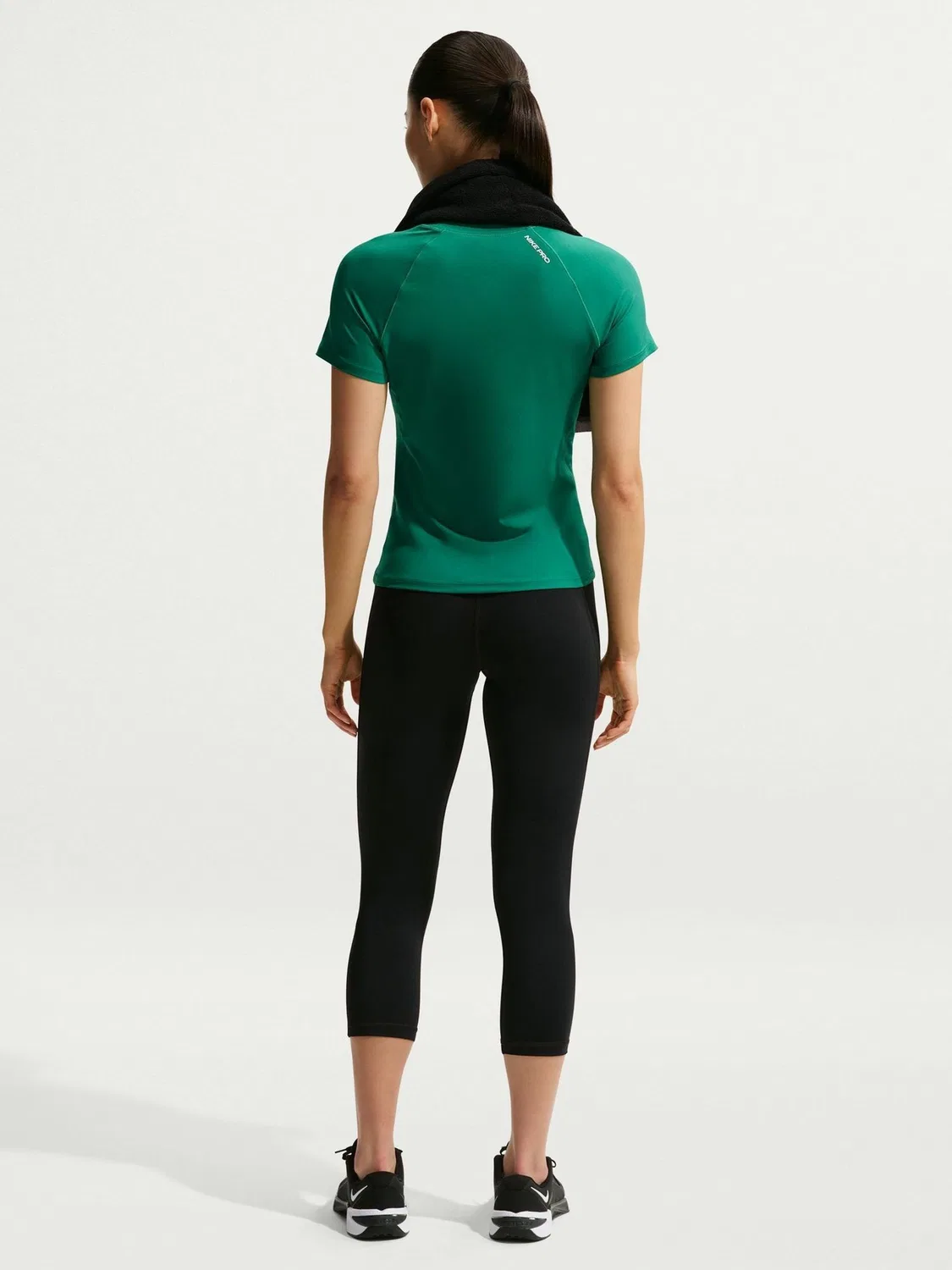 Леггинсы Nike Pro Mid Rise Crop, черный — фото 2